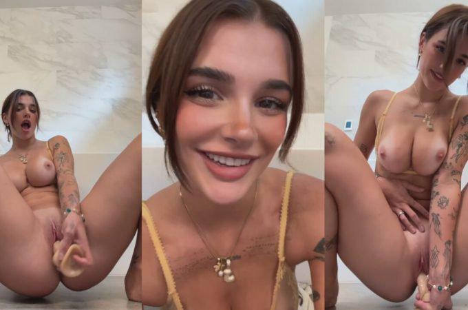 Arikytsya Bathtub Dildo Fuck Video Leaked